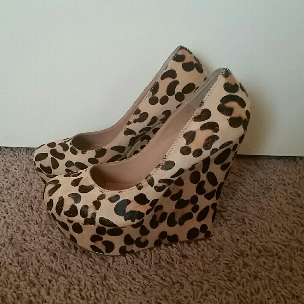 Steve Madden leopard print wedges
